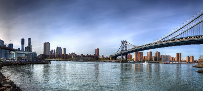 Brooklyn bridge right and manhattan bridge left new york us Brooklyn bridge right and manhattan bridge left new york us