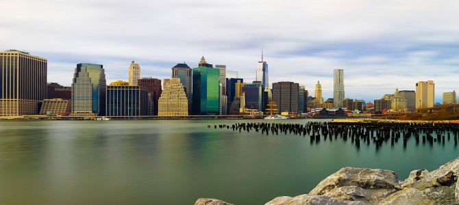 Manhattan view from brooklyn bridge park new york u s Manhattan view from brooklyn bridge park new york u s